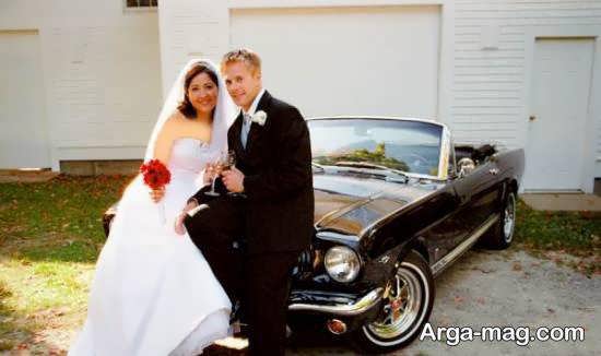 ژست عکس همراه با ماشین برای عروس و داماد 
