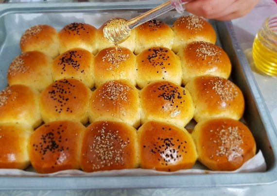 طرز تهیه نان پنیری