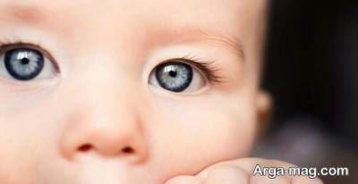 ویژگی بینایی هر ماهه نوزادان