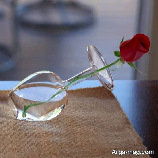 تزیین گلدان شیشه ای