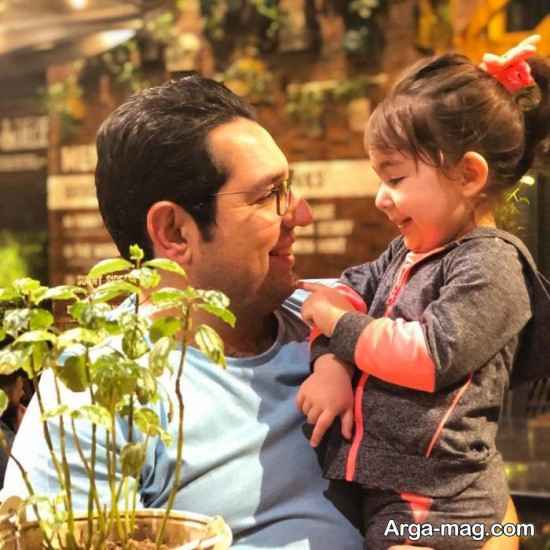 محمدرضا احمدی و دخترش نفس