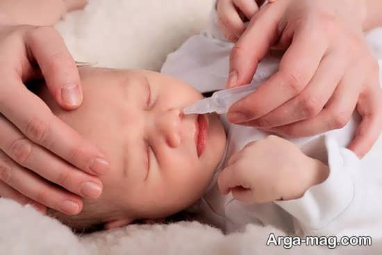 چند راهکار برای تمیز کردن گوش نوزاد