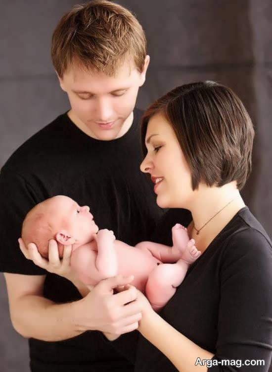 گالری شیک و جالب ژست عکس نوزاد با پدر و مادر