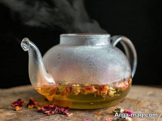 خواص دمنوش گل محمدی در درمان ناراحتی معده