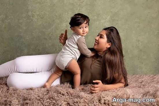 ژست عکس نوزاد لاکچری