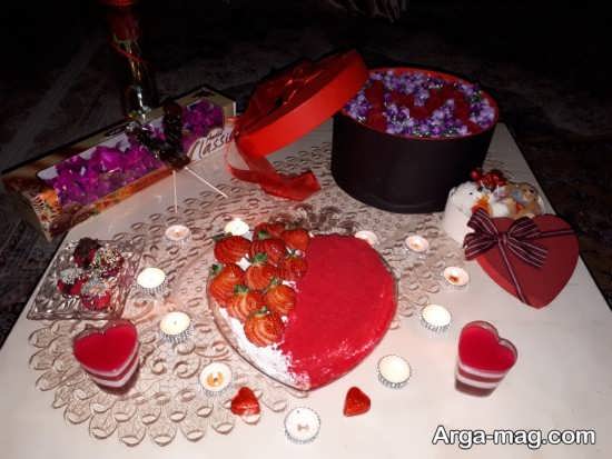 تزیین میز ولنتاین با انواع دیزاین های رمانتیک و عاشقانه مخصوص عشاق  