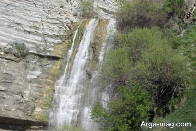 آبشار گچان در ایلام