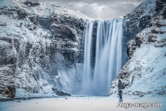 آبشار زیبا از نمای زمستانی