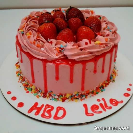 تزیینات کیک تولد با توت فرنگی 