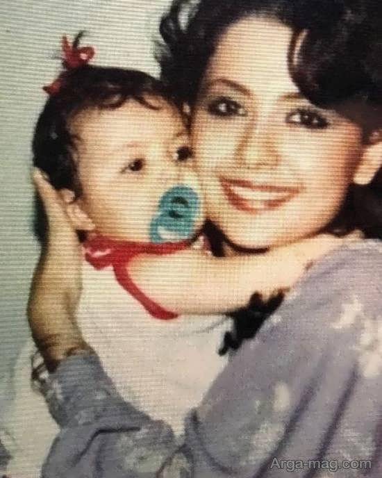 عکس زیبای نوزادی شیلا خداداد در کنار مادرش