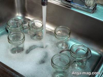 شستن شیشه های مربا 