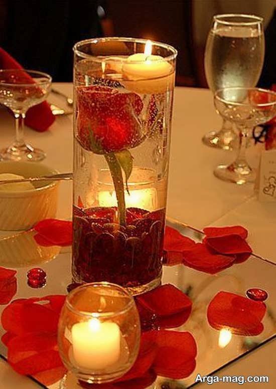 تزیینات میز با شمع و گل رز 