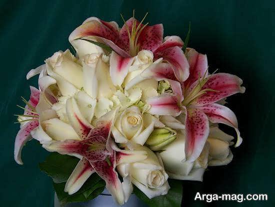 دسته گل لیلیوم در رنگ و شکلی زیبا برای مراسم عروسی