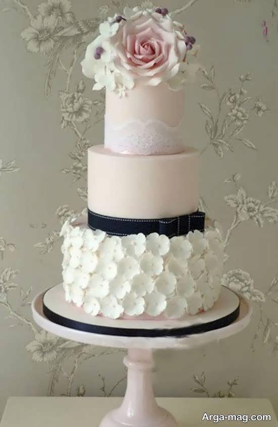 گالری زیبایی از کیک عروس سه طبقه 