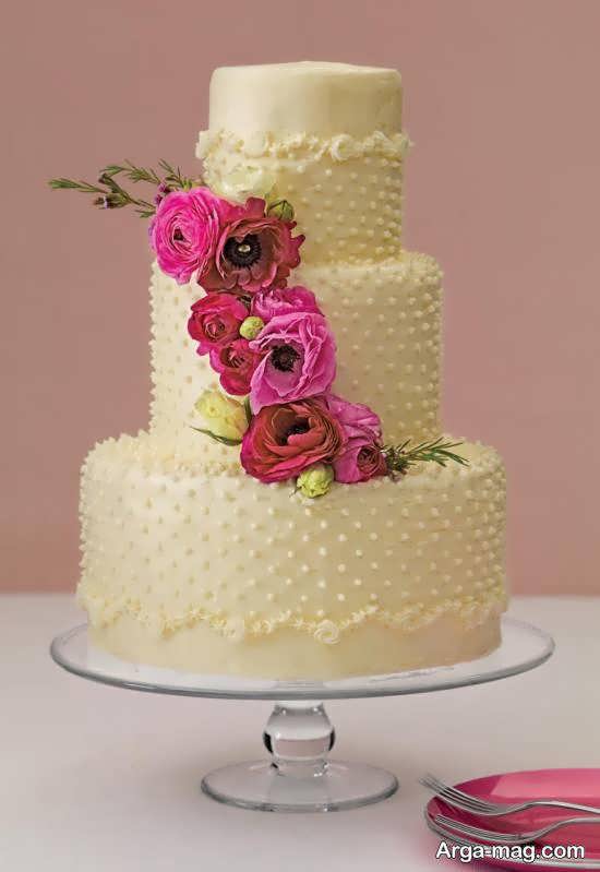 انواع نمونه های خاص و متفاوت کیک عروس سه لایه