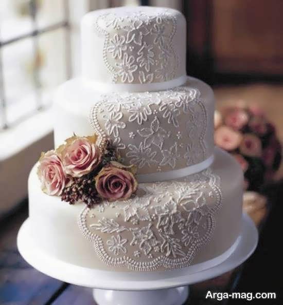 مجموعه ای زیبا و منحصر به فرد از کیک عروس سه طبقه