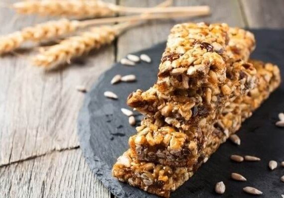 آموزش طرز تهیه گرانولا بار از دسرهای خوش طعم و لذیذ