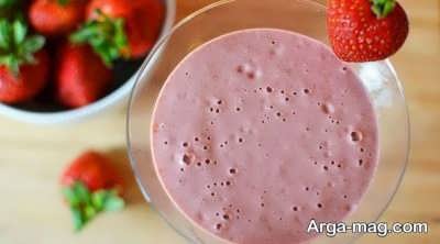روش تهیه گلاسه توت فرنگی در منزل 