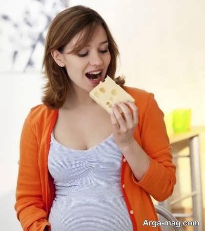 معایب مصرف پنیر پیتزا در بارداری