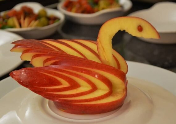 ایده های زیبایی از تزیین سیب شب یلدا به شکل های خارق العاده
