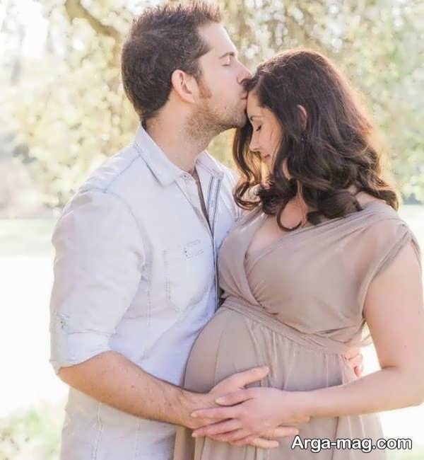 ژست عکس حاملگی با همسر با ایده خاص
