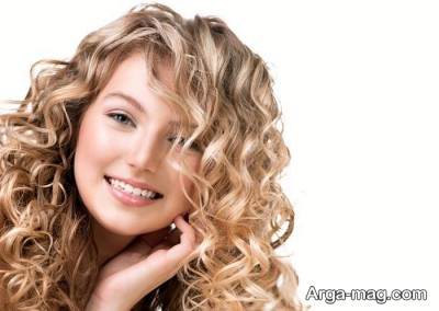 تهیه ماسک مو برای موهای فر با استفاده از آووکادو 