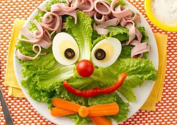 آشنایی با انواع تزیین سبزیجات برای کودک