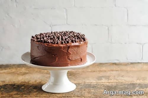 تزیین ساده و آسان کیک شکلاتی خوشمزه 