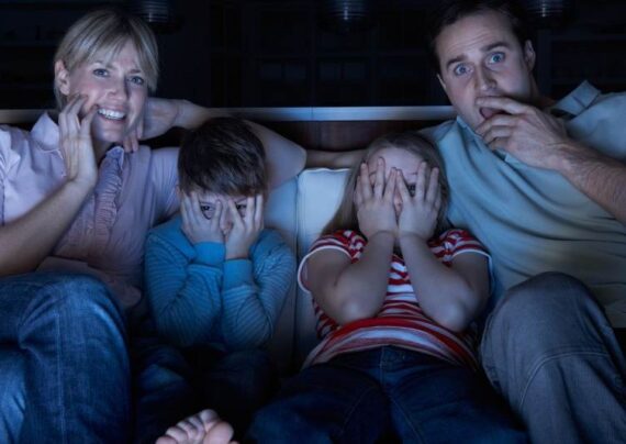 تمام تاثیرات فیلم ترسناک روی کودکان