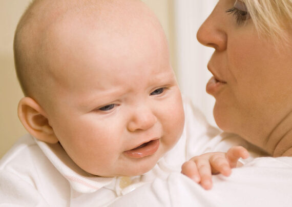 آشنایی با نحوه درمان خلط گلو در نوزادان
