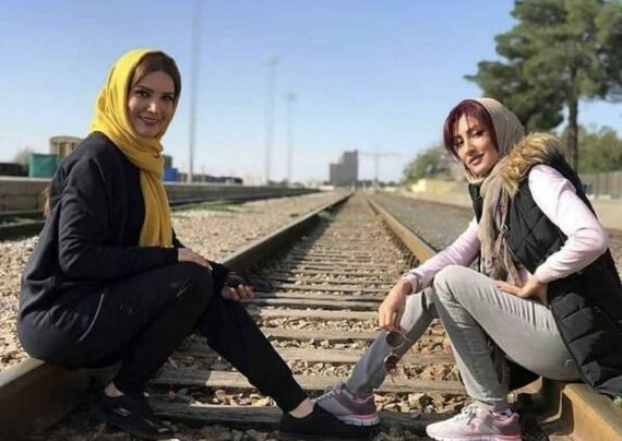عکس های سمیرا حسینی در سریال "دردسرهای شیرین"