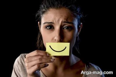 تظاهر به احساسات غیر واقعی به چه معناست؟