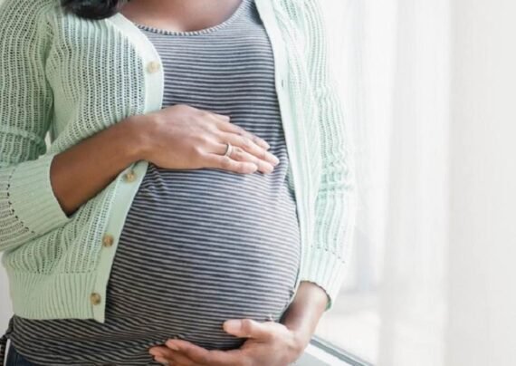 بارداری بعد از یائسگی و خطرات احتمالی آن