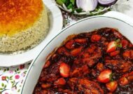 طرز تهیه خورش توت فرنگی خانگی