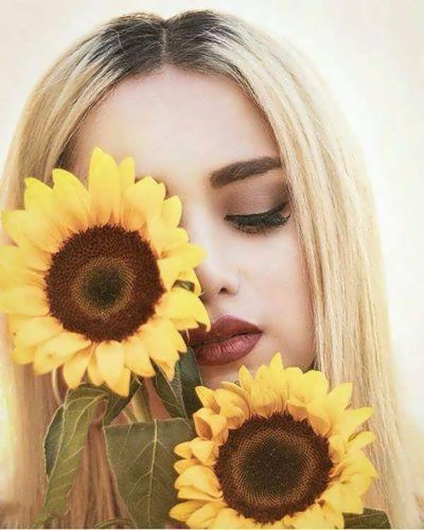 عکس گل آفتابگردان دخترانه و شاد برای صفحه شخصی