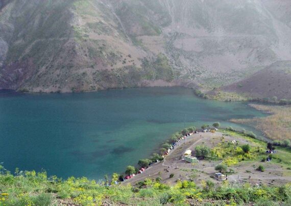 دریاچه فامور در استان فارس