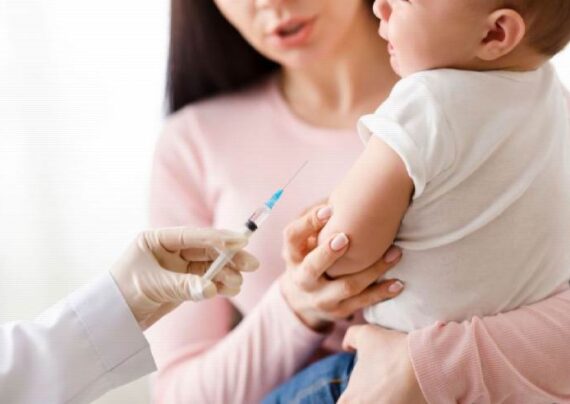 خطرناک بودن سفت شدن جای واکسن نوزاد