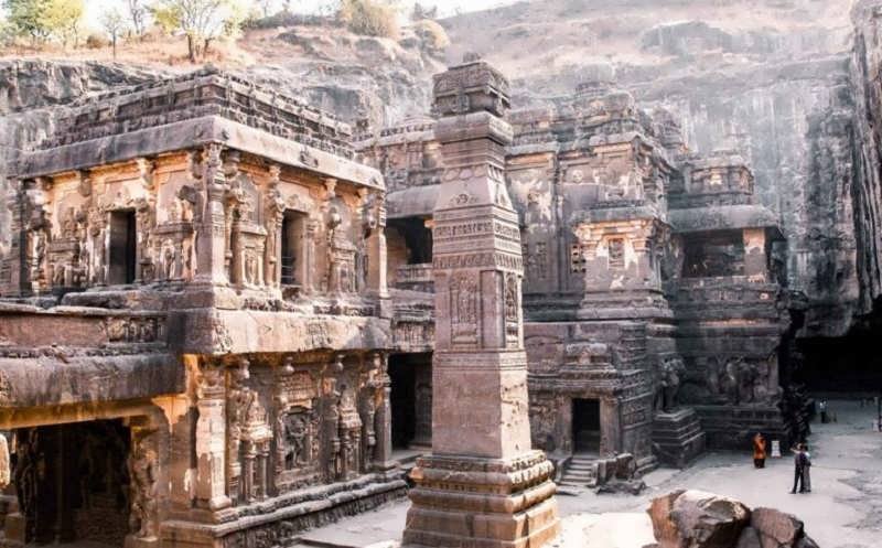 معبد باستانی کایلاسا در هند