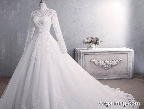 لباس عروس پوشیده 1402 در طرح خاص