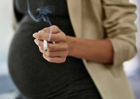 عارضه های سیگار در دوران بارداری