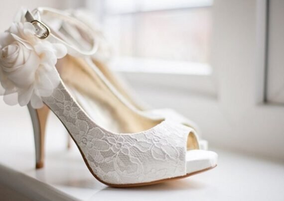 آشنایی با راهنمای انتخاب کفش عروس