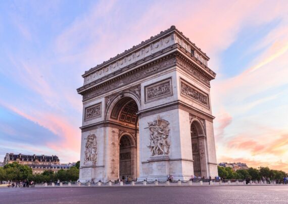 طاق پیروزی پاریس برای گردش