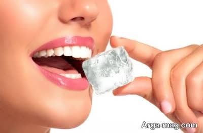 مکیدن یخ برای درمان زخم دهان 