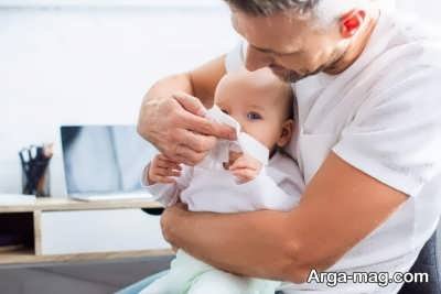 آشنایی ابتدایی با گرفتگی بینی نوزاد و تمیز کردن آن