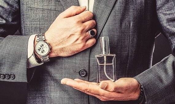 لیست 10 عطر مردانه خوشبو با خط بوی ماندگار