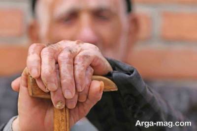 مجموعه ای از متن درباره سالمندان