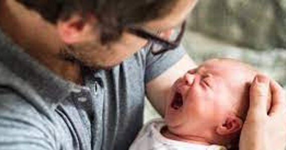 بررسی رایج ترین دلایل گریه نوزاد هنگام مدفوع