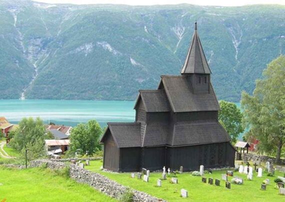 کلیساهای چوبی نروژ کجاست