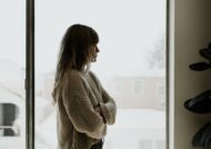 بررسی علت احساس تنهایی در زنان متاهل