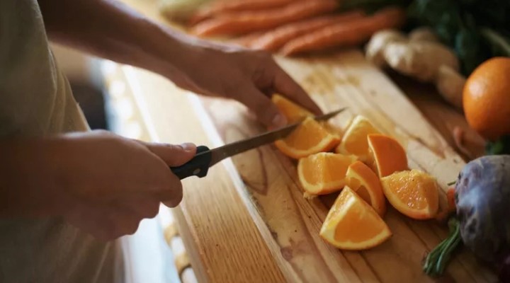 ۶ میوه کم‌کالری برای رژیمی‌ها